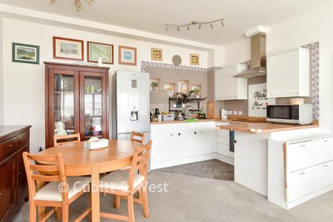 1 bedroom ground floor flat for sale, Hoddern House, Peacehaven BN10
