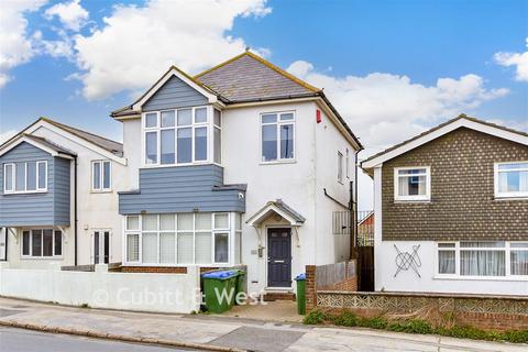 1 bedroom ground floor flat for sale, Hoddern House, Peacehaven BN10