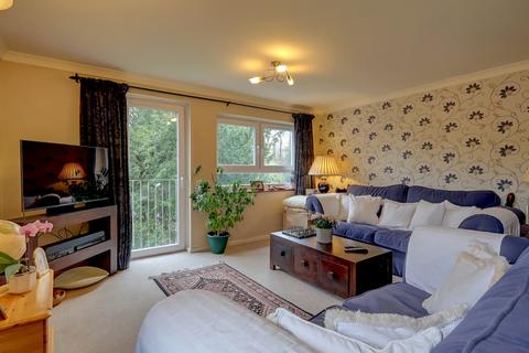 2 bedroom maisonette for sale, Park Place, Buckinghamshire HP6