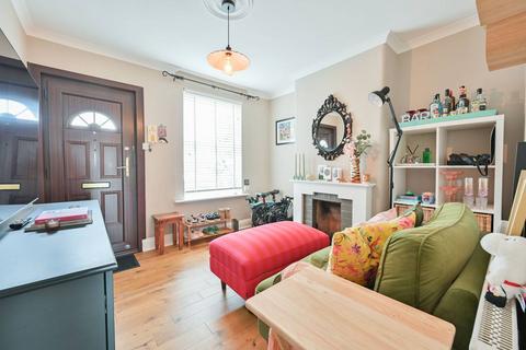2 bedroom terraced house for sale, Pretoria Road, Watford, WD18