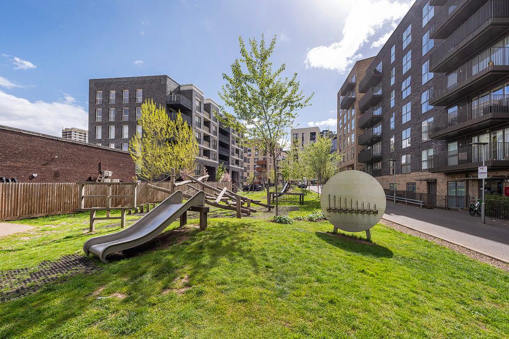 Communal areas, garden