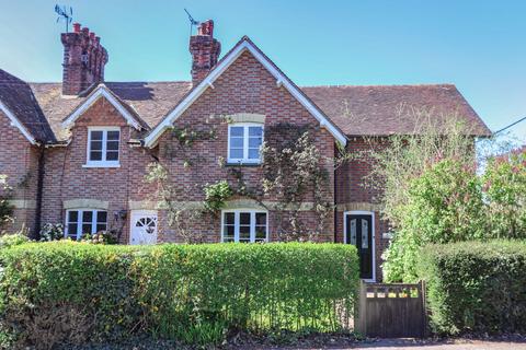 3 bedroom end of terrace house for sale, Knowle Cottages, Bodiam, TN32