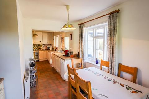 3 bedroom end of terrace house for sale, Knowle Cottages, Bodiam, TN32