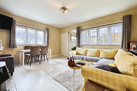 3 bedroom semi-detached house for sale, Rochester Way, London SE9