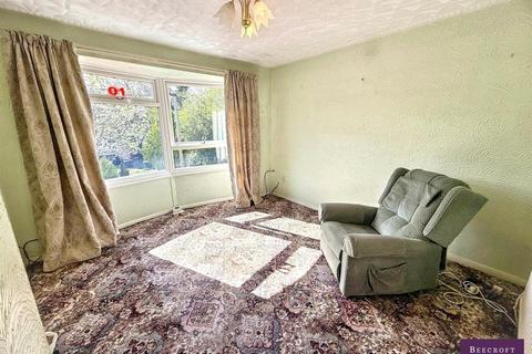 2 bedroom flat for sale, Roundwood Court, Worsbrough, Barnsley