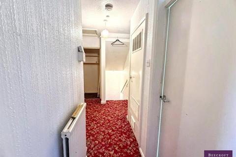 2 bedroom flat for sale, Roundwood Court, Worsbrough, Barnsley