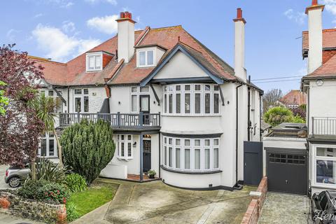 6 bedroom semi-detached house for sale, Tyrone Road, Southend-on-sea, SS1 3