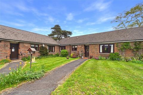 2 bedroom bungalow for sale, Wakeford Court, Silchester Road, Pamber Heath, Tadley, RG26
