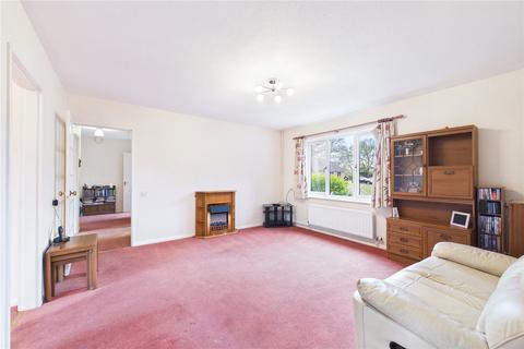 2 bedroom bungalow for sale, Wakeford Court, Silchester Road, Pamber Heath, Tadley, RG26