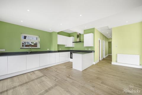 4 bedroom semi-detached house for sale, Acacia Drive, Southend-on-sea, SS1 3