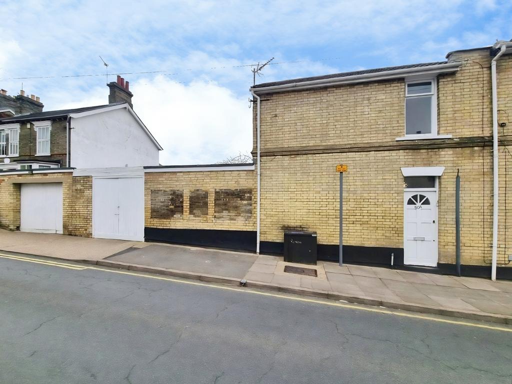 2 bedroom flat to rent