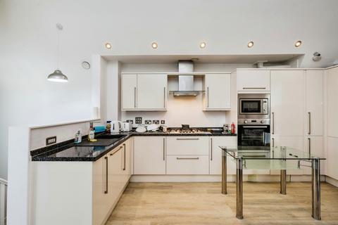2 bedroom apartment for sale, Castle Lane, Swansea
