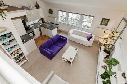 2 bedroom apartment for sale, Dorchester Street, Bath