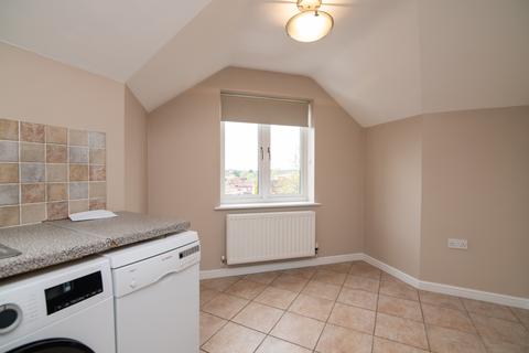 2 bedroom apartment for sale, Stratford Gardens, Bromsgrove B60