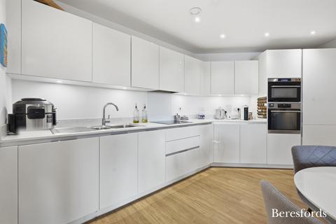 1 bedroom apartment for sale, Bell Flower Lodge, Harold Wood, RM3