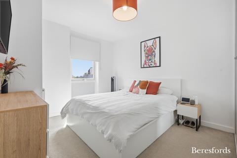 1 bedroom apartment for sale, Bell Flower Lodge, Harold Wood, RM3