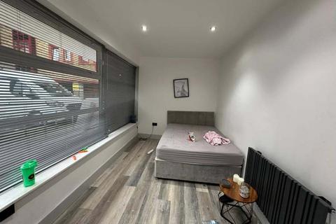 undefined, London Road, Romford RM7