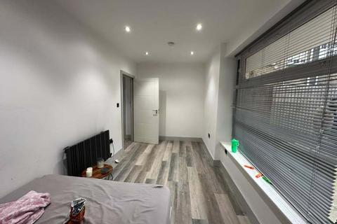 undefined, London Road, Romford RM7