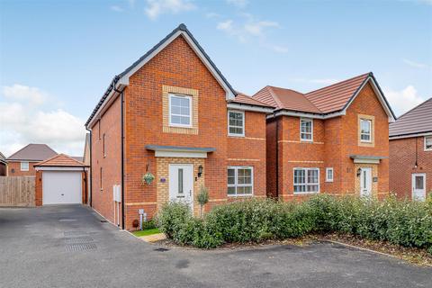 4 bedroom house for sale, Yewbrey Close, Bicton Heath, Shrewsbury