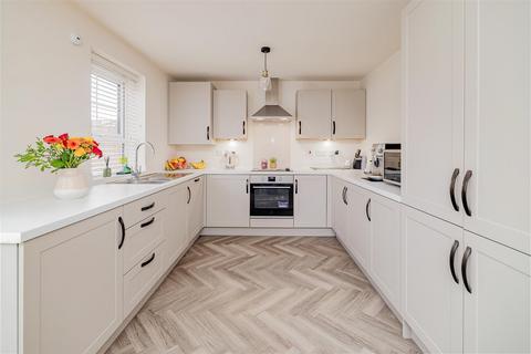 4 bedroom house for sale, Yewbrey Close, Bicton Heath, Shrewsbury
