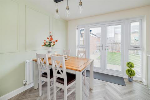 4 bedroom house for sale, Yewbrey Close, Bicton Heath, Shrewsbury