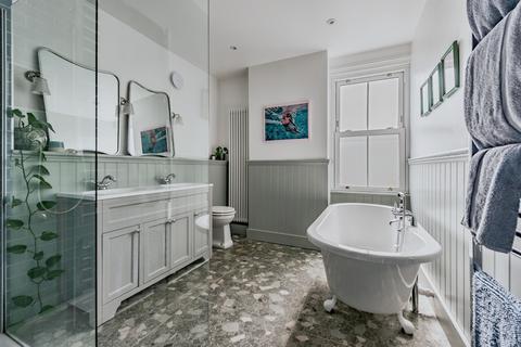 2 bedroom semi-detached house for sale, Earlswood Road, Redhill