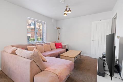 2 bedroom flat for sale, Daffodil Crescent, Crawley RH10