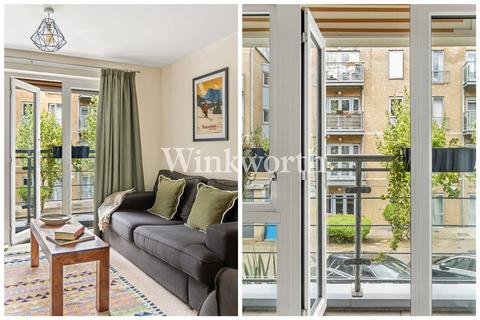 2 bedroom apartment for sale, Princes Close, London, N4
