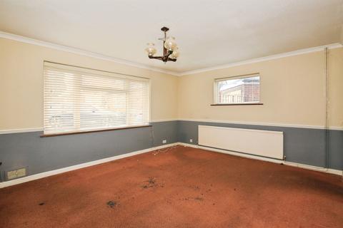 3 bedroom bungalow for sale, Litchfield Close, Yaxley, Peterborough