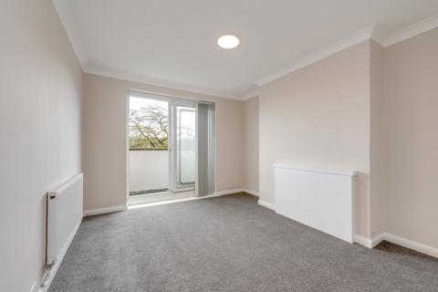2 bedroom flat to rent, Wilton Road, Muswell Hill, N10