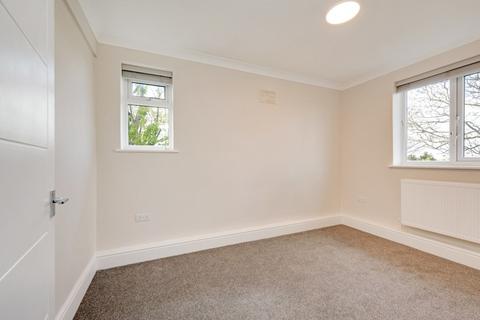 2 bedroom flat to rent, Wilton Road, Muswell Hill, N10
