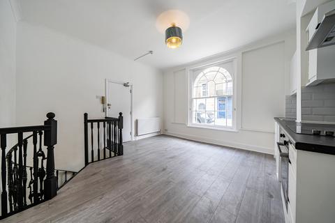 3 bedroom apartment for sale, Harmer Street, Gravesend, Kent