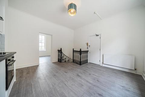 3 bedroom apartment for sale, Harmer Street, Gravesend, Kent
