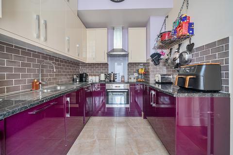 3 bedroom house for sale, Cardwells Keep, Guildford, GU2