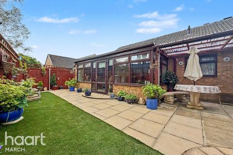 3 bedroom detached bungalow for sale, Wilkinson Close, March