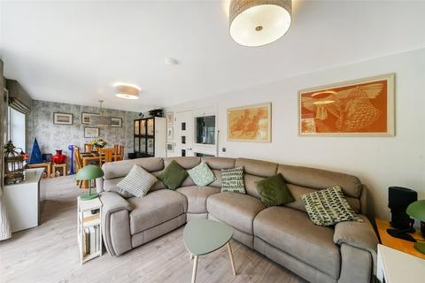 4 bedroom detached house for sale, Millburn Gardens, Clackmannan, Clackmannanshire, FK10