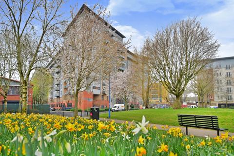 Studio to rent, X Q 7 Building, Taylorson Street South, Salford, M5