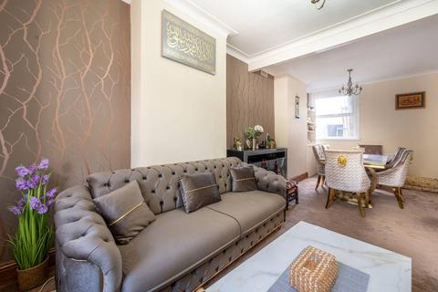 5 bedroom terraced house for sale, St Johns Road, Walthamstow, London, E17