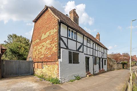 2 bedroom end of terrace house to rent, Ockford Road, Godalming, Surrey, GU7