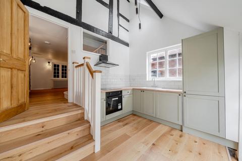 2 bedroom end of terrace house to rent, Ockford Road, Godalming, Surrey, GU7