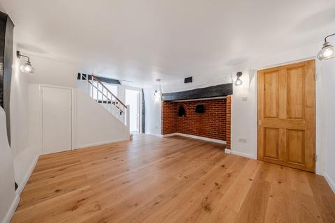 2 bedroom end of terrace house to rent, Ockford Road, Godalming, Surrey, GU7