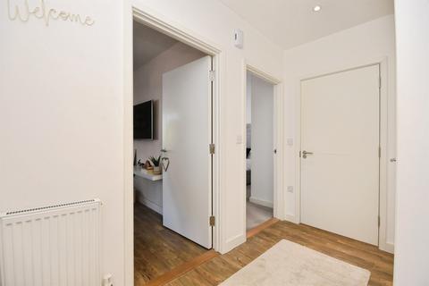 1 bedroom apartment for sale, Safflower Lane, Romford