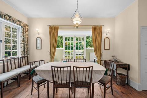 undefined, 8a Upper Brighton Road, Surbiton, Surrey, KT6 6JY