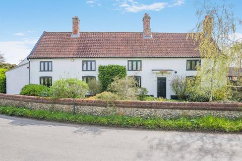 5 bedroom detached house for sale, Wymondham Road, East Carlton, Norwich