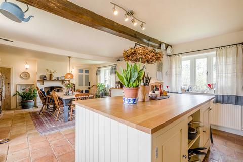 5 bedroom detached house for sale, Wymondham Road, East Carlton, Norwich