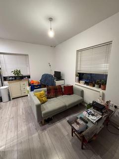 1 bedroom apartment to rent, Priory Avenue, High Wycombe, HP13