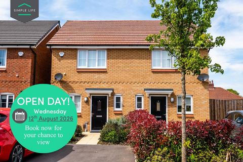 2 bedroom semi-detached house to rent, Trinity Close, Telford, TF2