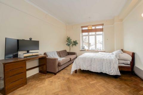 undefined, Haven Green, London W5