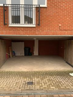 3 bedroom maisonette to rent, Watford, Hertfordshire, WD24