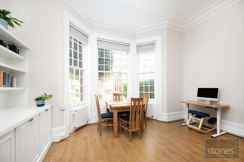 1 bedroom apartment for sale, Strathray Gardens, Belsize Park, London, NW3